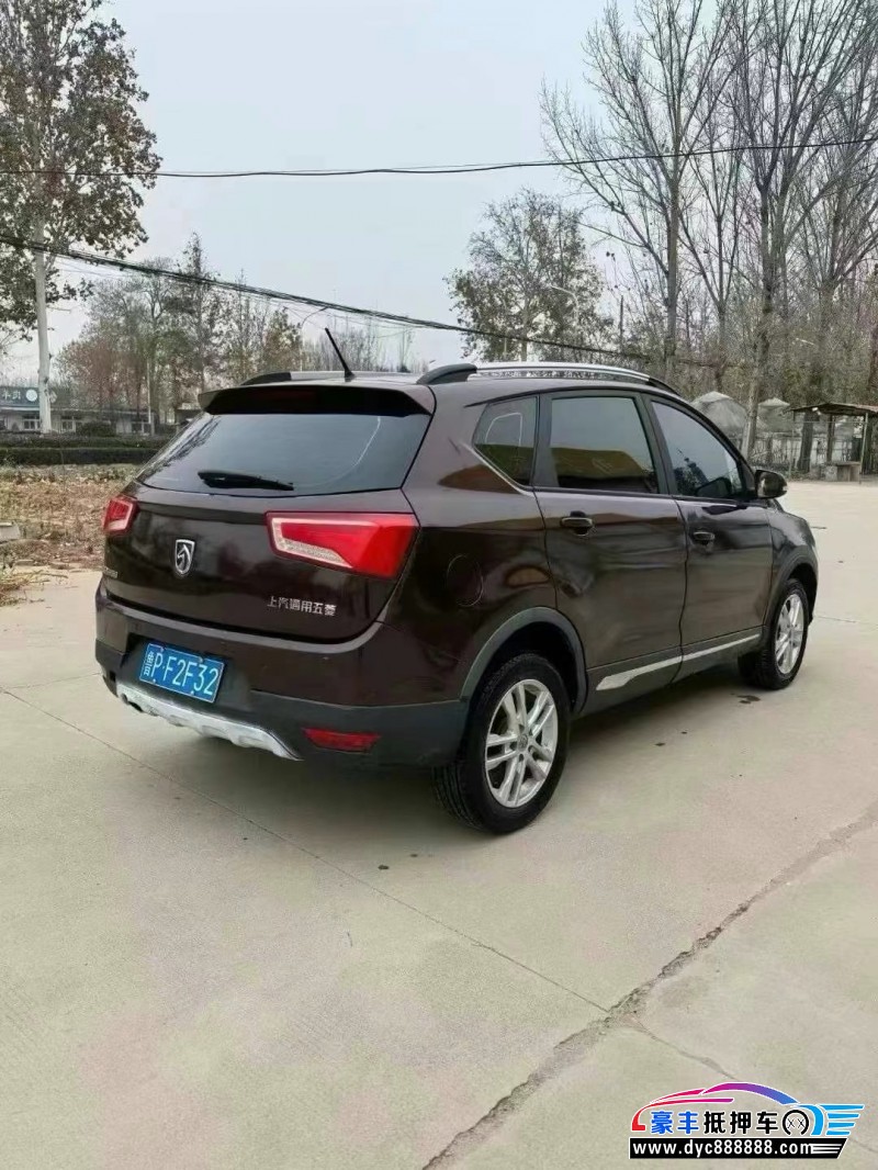 17年宝骏560轿车抵押车出售