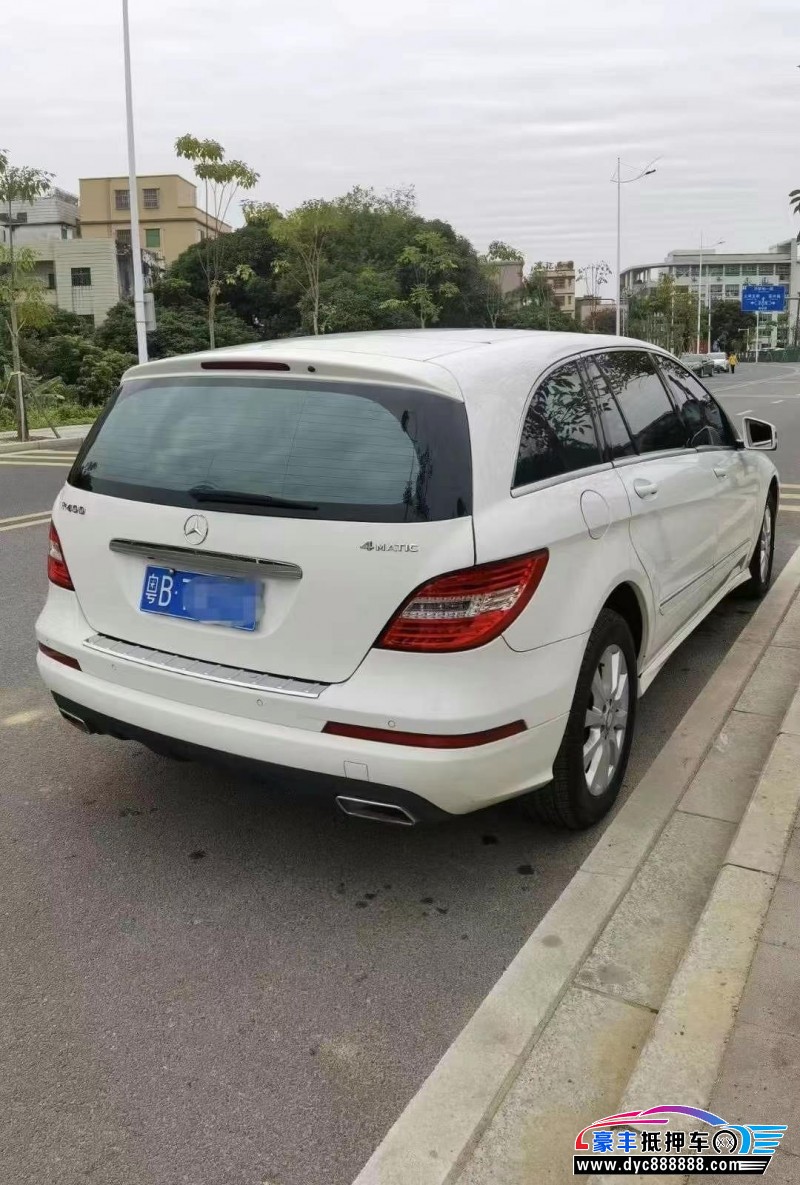 13年奔驰R轿车抵押车出售