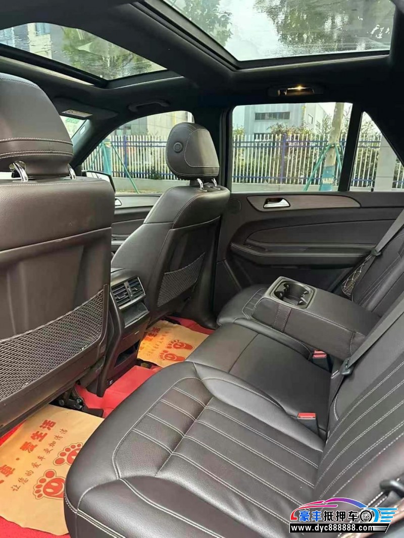 19年奔驰GLE轿车抵押车出售