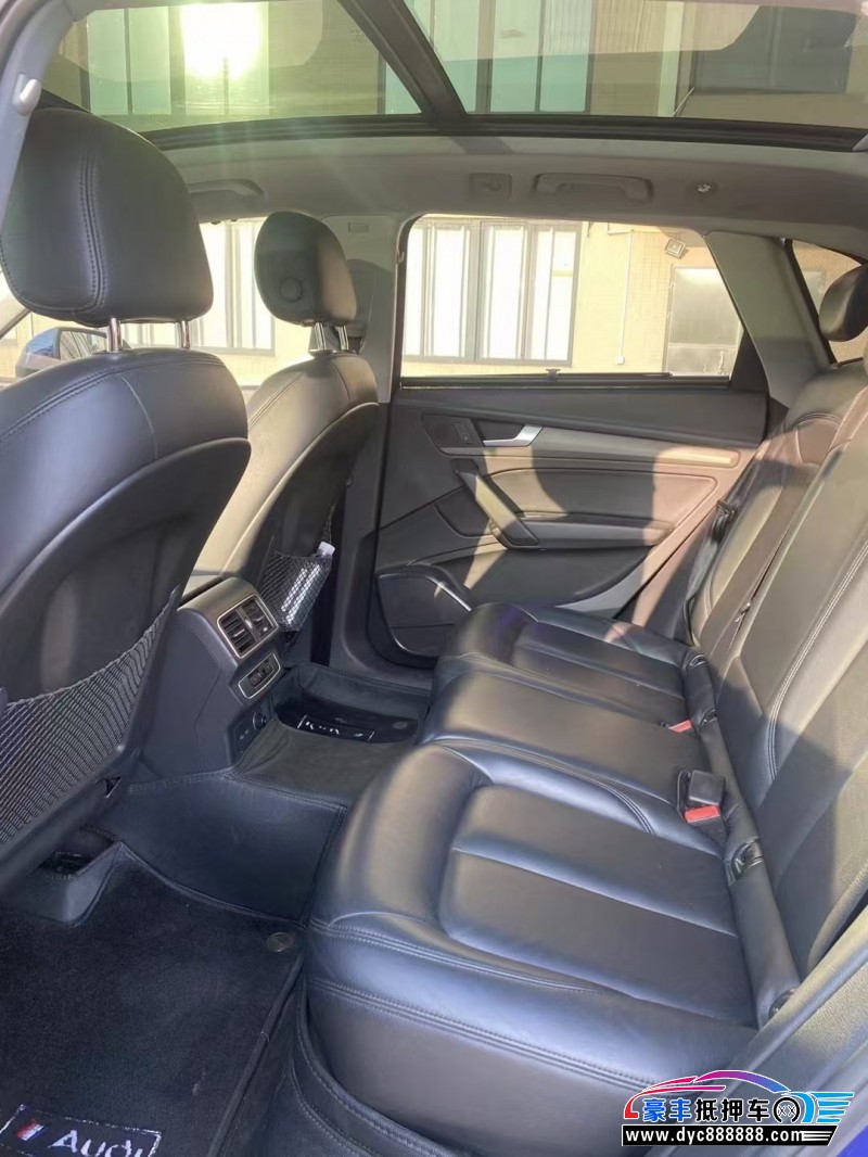 19年奥迪Q5轿车抵押车出售