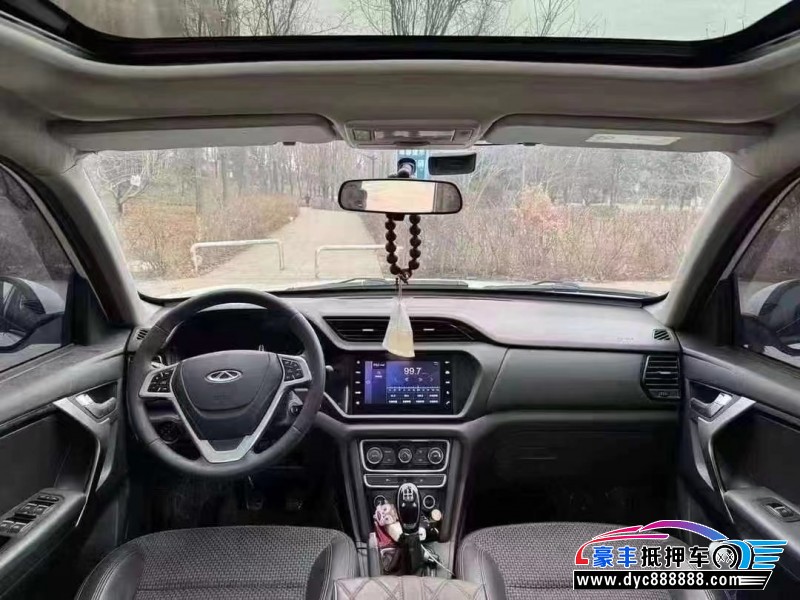 17年奇瑞瑞虎3轿车抵押车出售