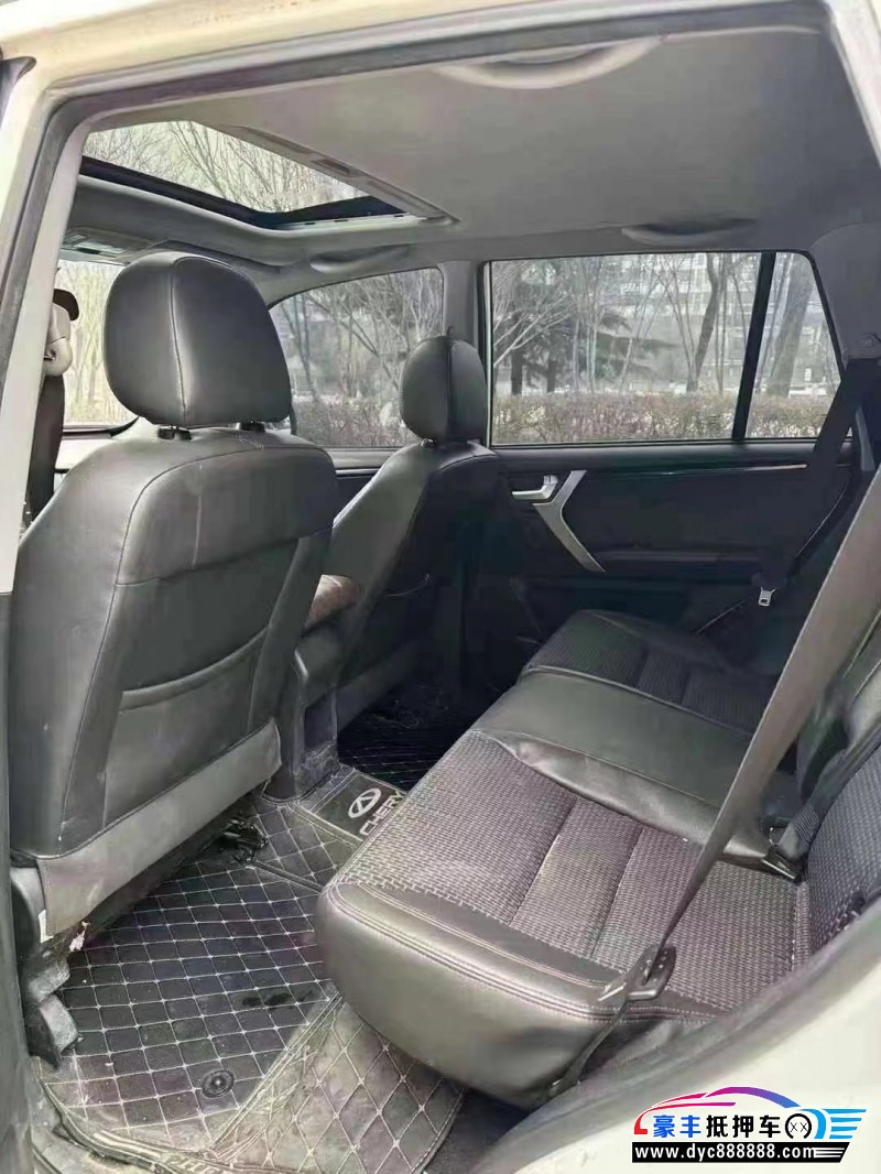 17年奇瑞瑞虎3轿车抵押车出售