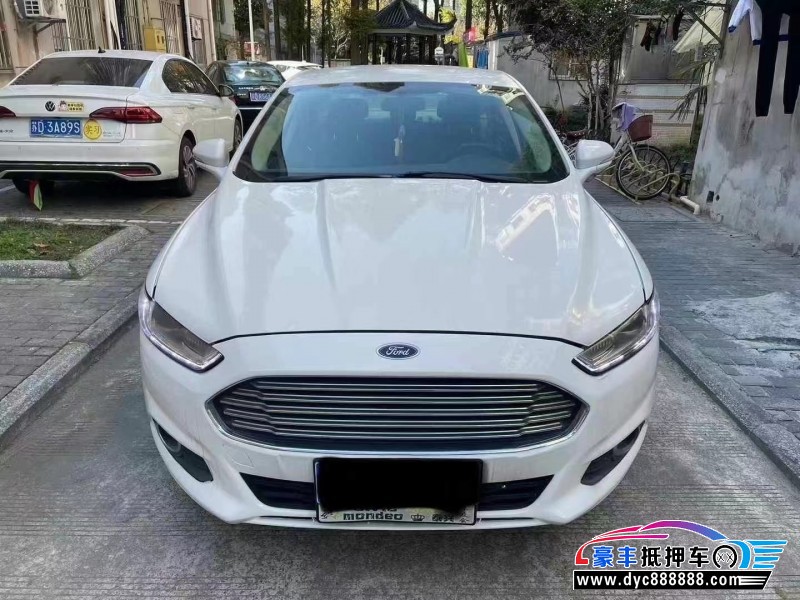 15年福特蒙迪欧轿车抵押车出售