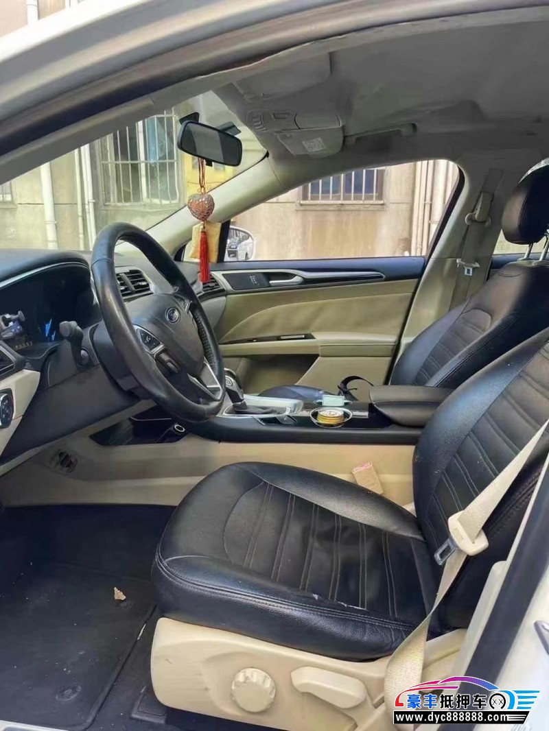 15年福特蒙迪欧轿车抵押车出售