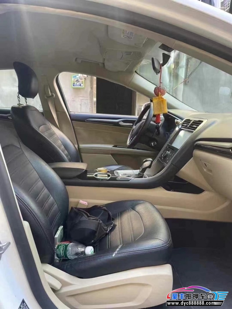 15年福特蒙迪欧轿车抵押车出售