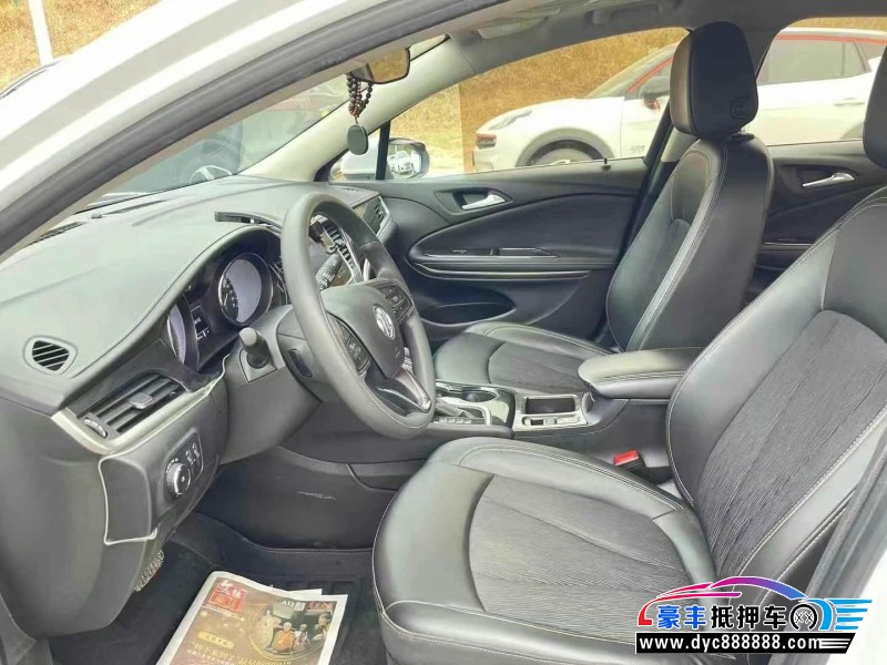 20年别克威朗轿车抵押车出售