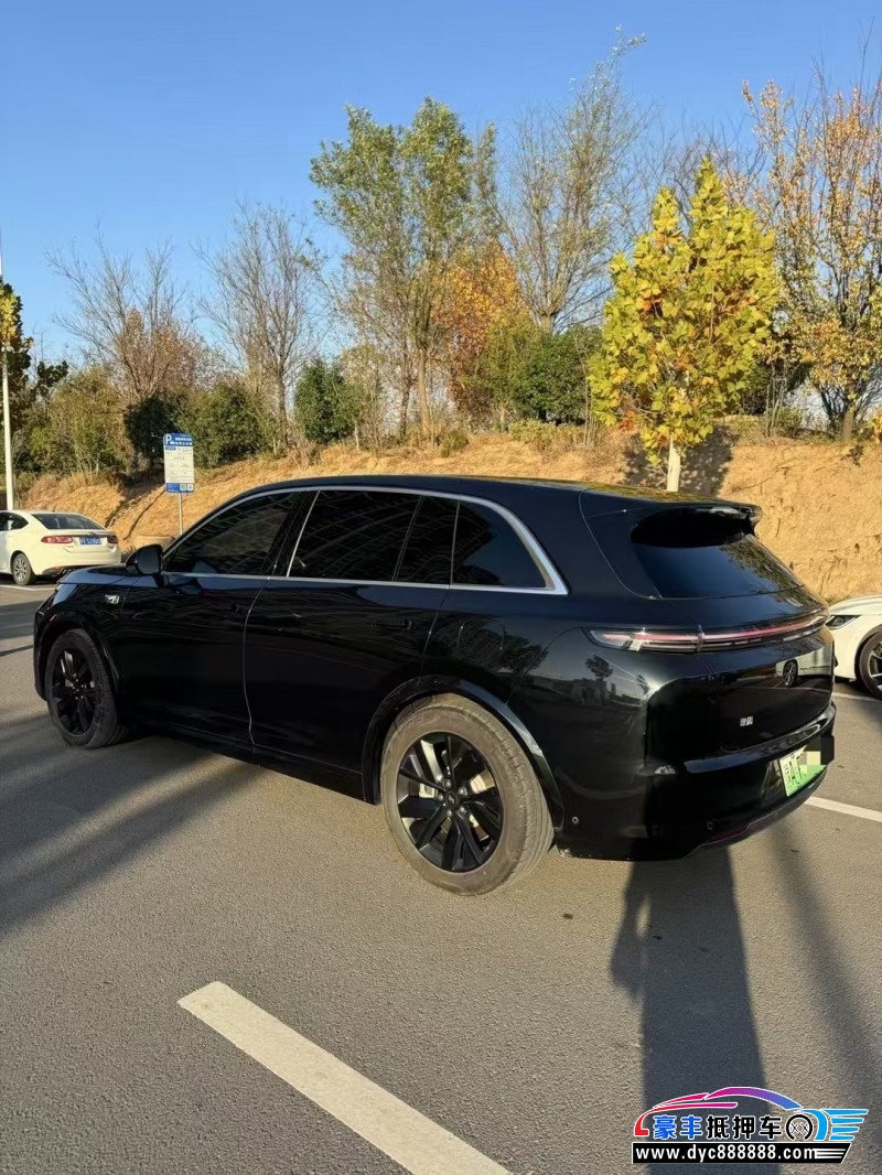 23年理想L7轿车抵押车出售