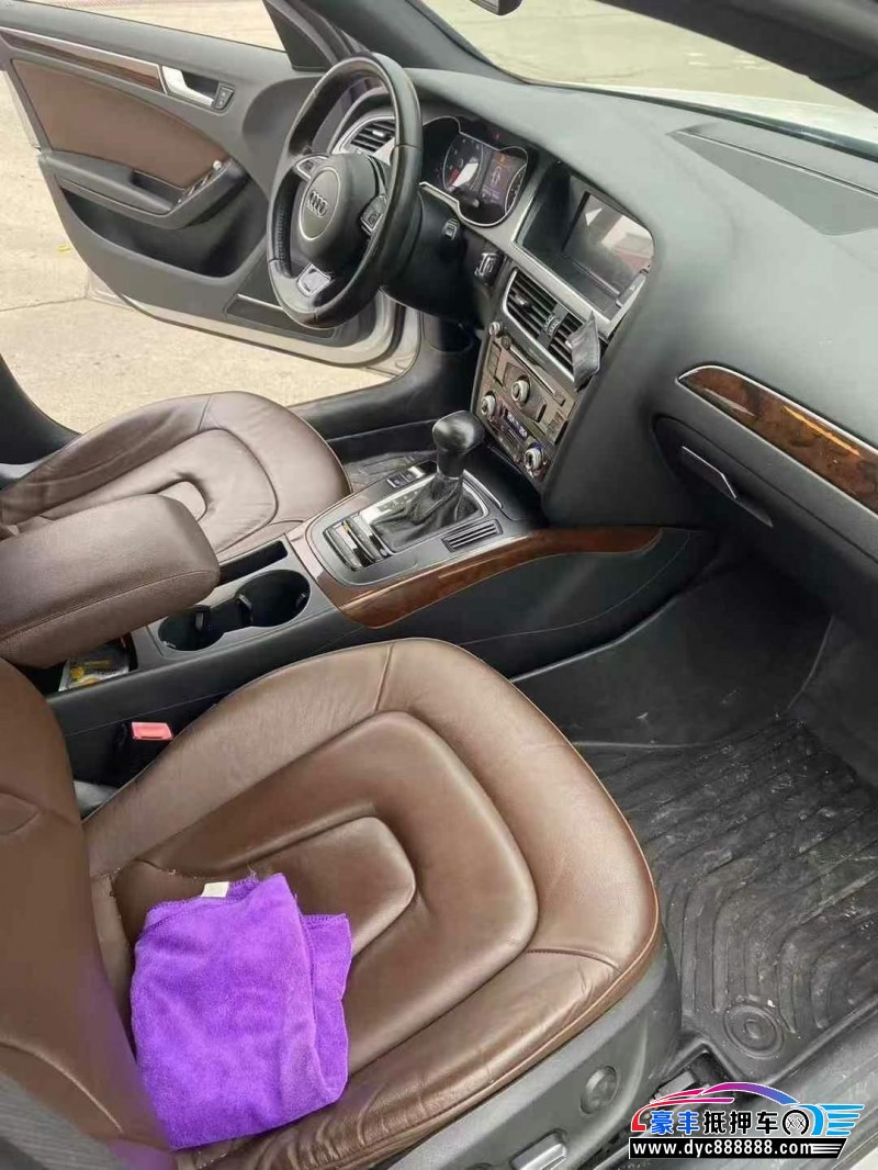 15年奥迪A4L轿车抵押车出售