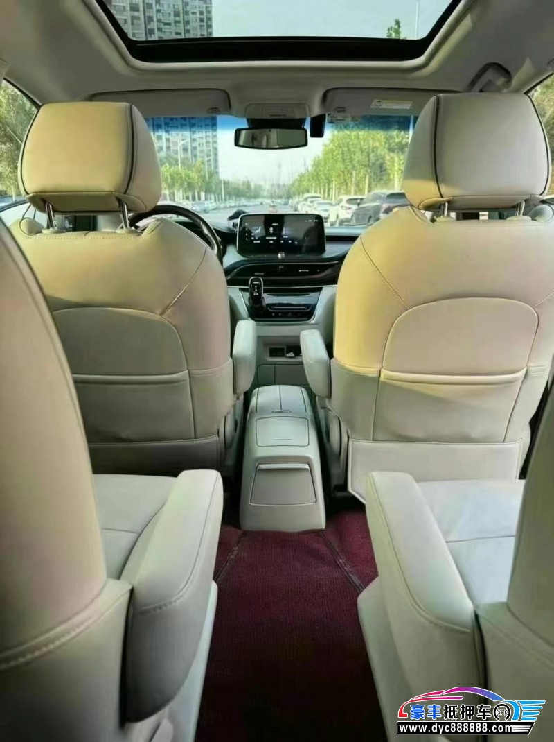 20年别克GL8轿车抵押车出售