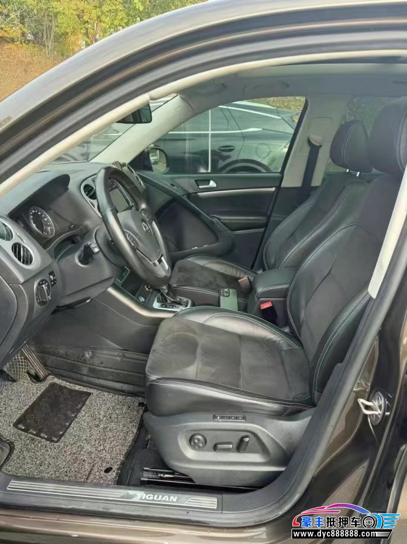 16年大众途观轿车抵押车出售