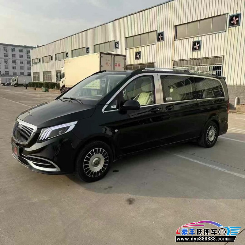 22年奔驰威霆轿车抵押车出售