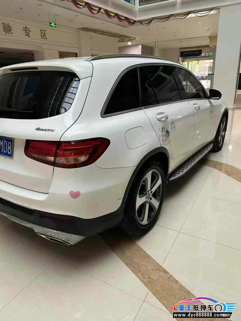 18年奔驰GLC轿车抵押车出售