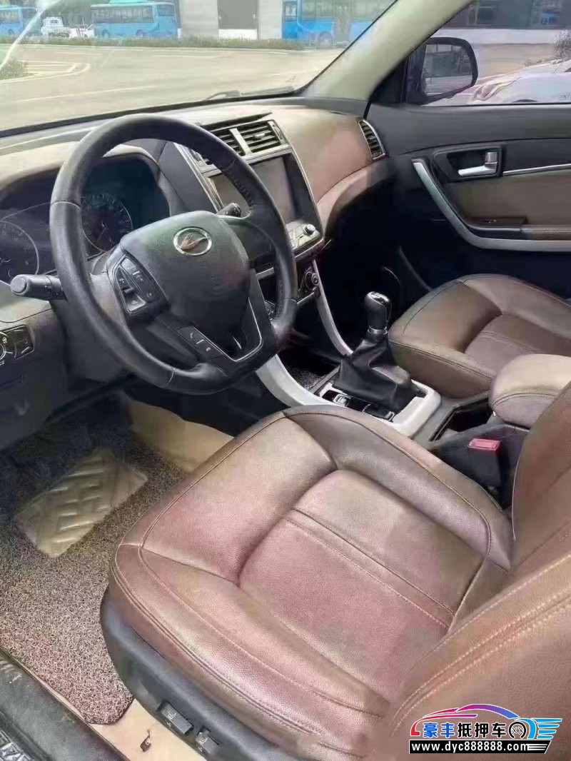 17年陆风X5轿车抵押车出售