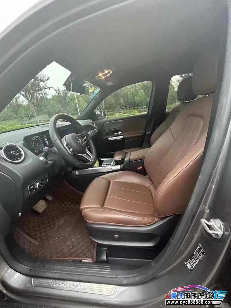 20年奔驰GLB轿车抵押车出售