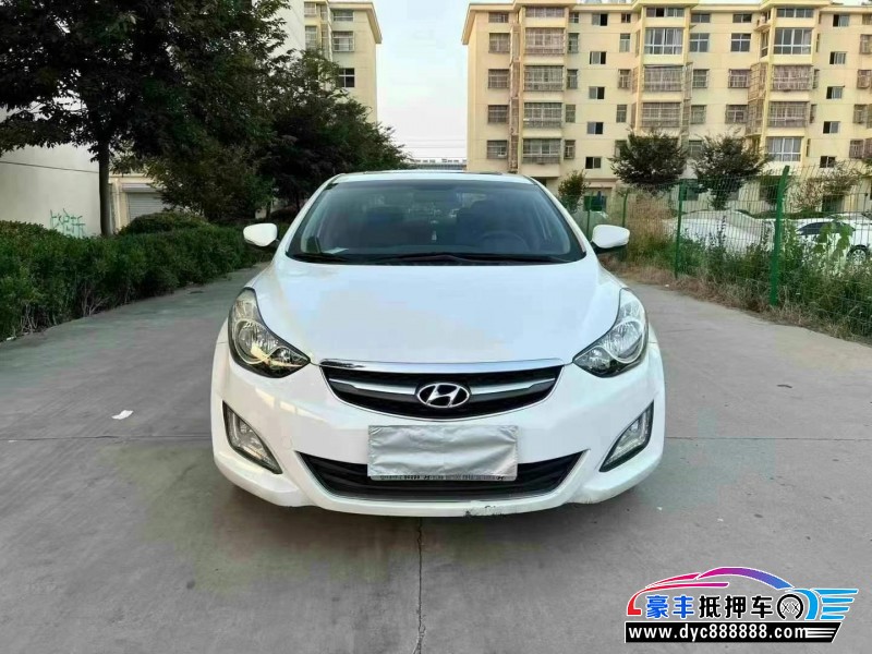 15年现代朗动轿车抵押车出售