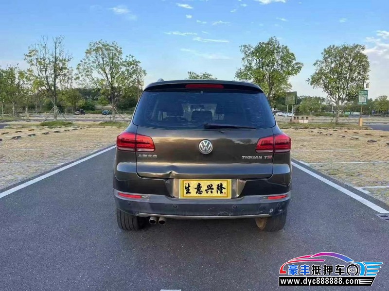 14年大众途观轿车抵押车出售