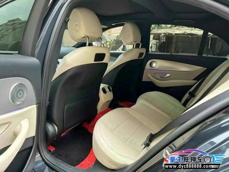 18年奔驰E轿车抵押车出售