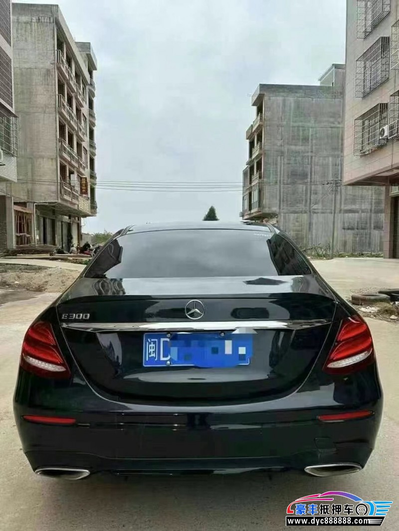 18年奔驰E轿车抵押车出售