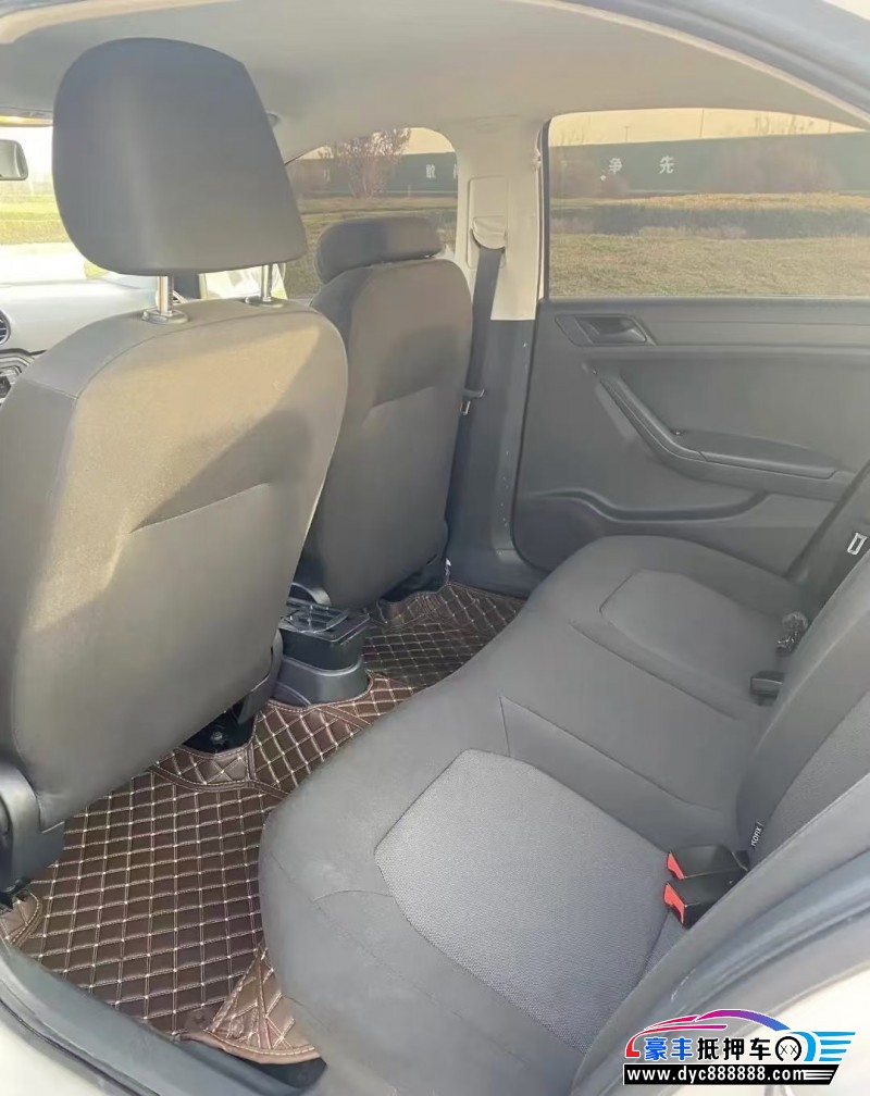 17年大众捷达轿车抵押车出售