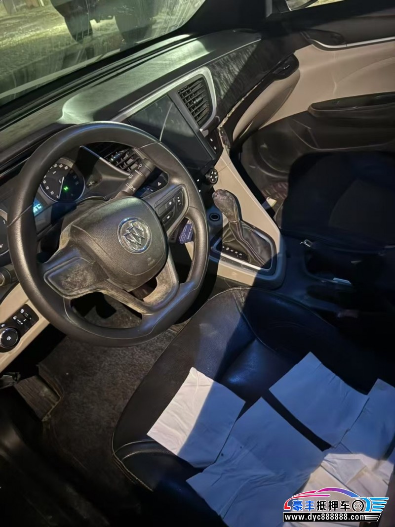 15年别克英朗轿车抵押车出售