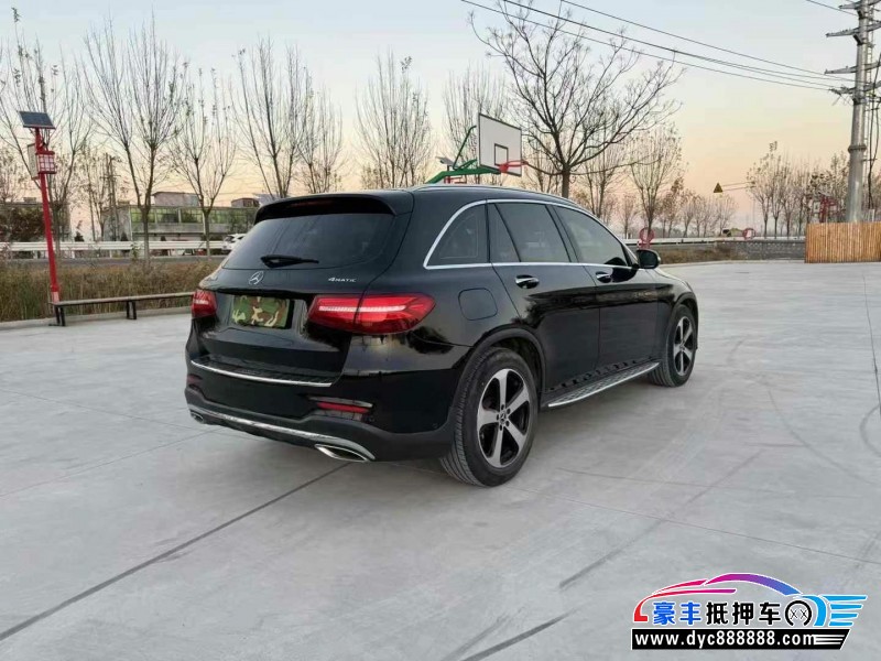 18年奔驰GLC轿车抵押车出售