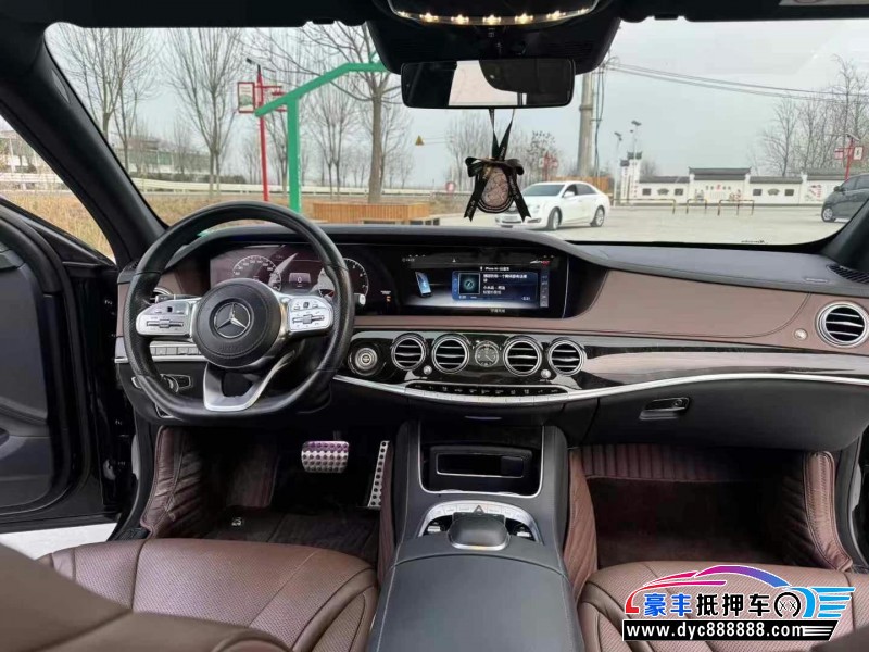 19年奔驰S轿车抵押车出售