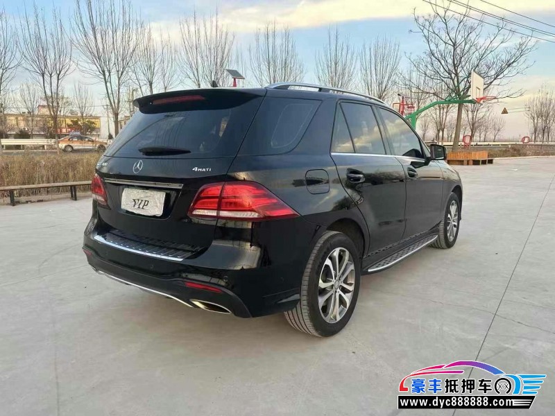 16年奔驰GLE轿车抵押车出售