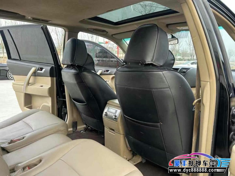 14年丰田汉兰达轿车抵押车出售