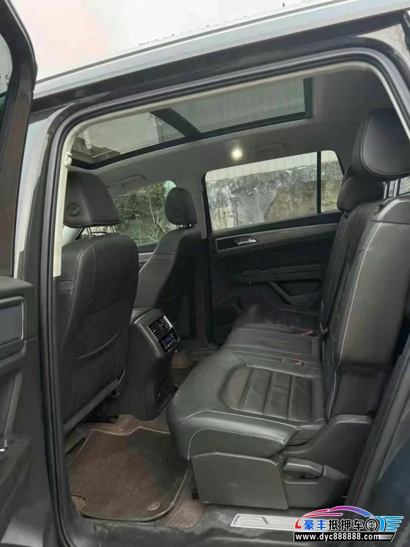 18年大众途昂轿车抵押车出售