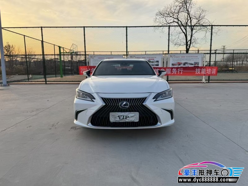20年雷克萨斯ES轿车抵押车出售