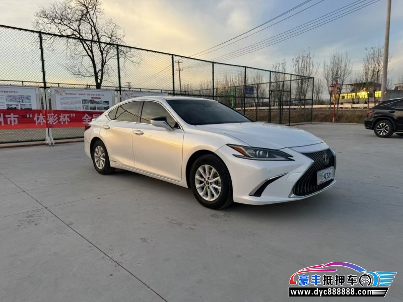 20年雷克萨斯ES轿车抵押车出售