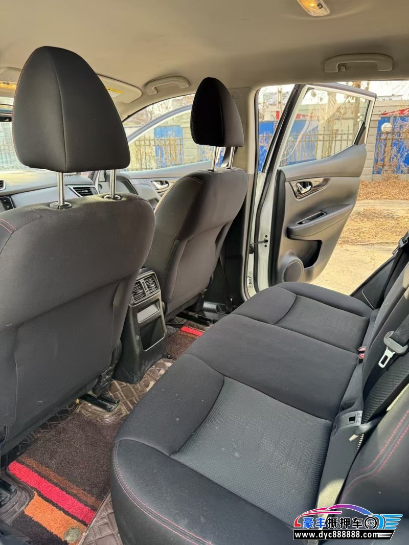 20年日产逍客轿车抵押车出售