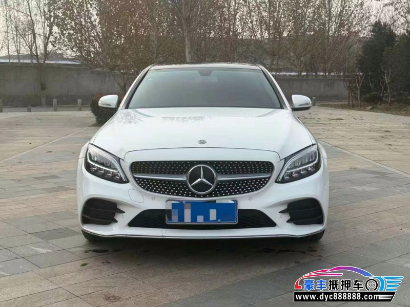 19年奔驰C轿车抵押车出售