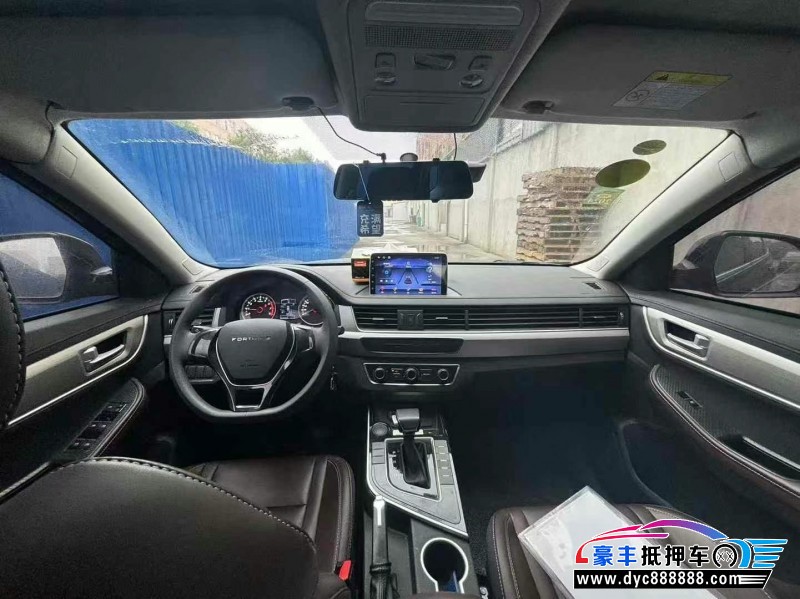 22年东风风行T5轿车抵押车出售