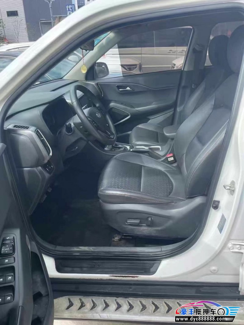 18年现代ix35轿车抵押车出售