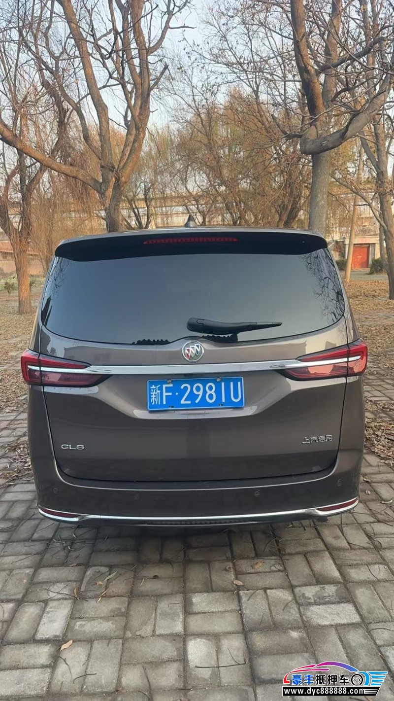 24年别克GL8轿车抵押车出售