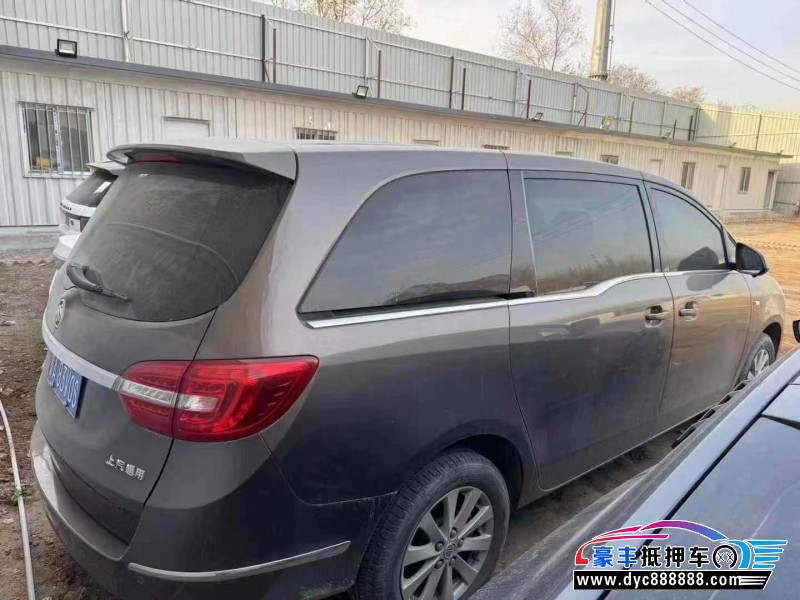 17年别克GL8轿车抵押车出售