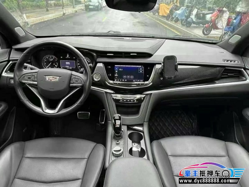 22年凯迪拉克xt6轿车抵押车出售
