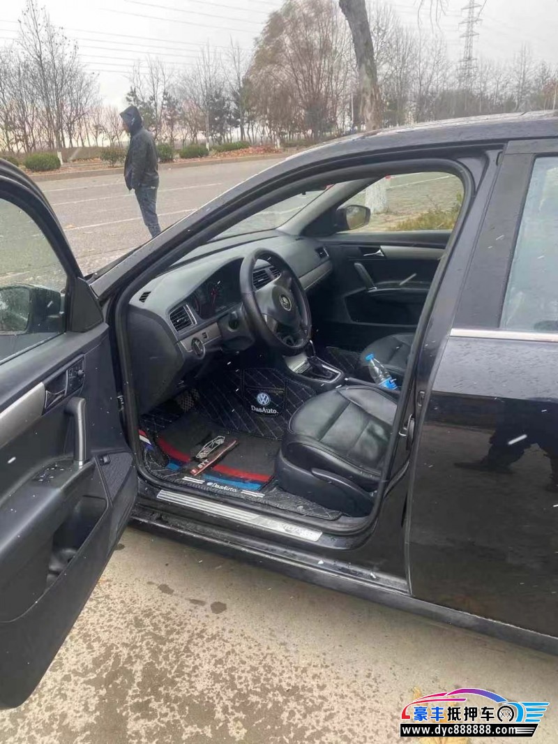 14年大众朗逸轿车抵押车出售