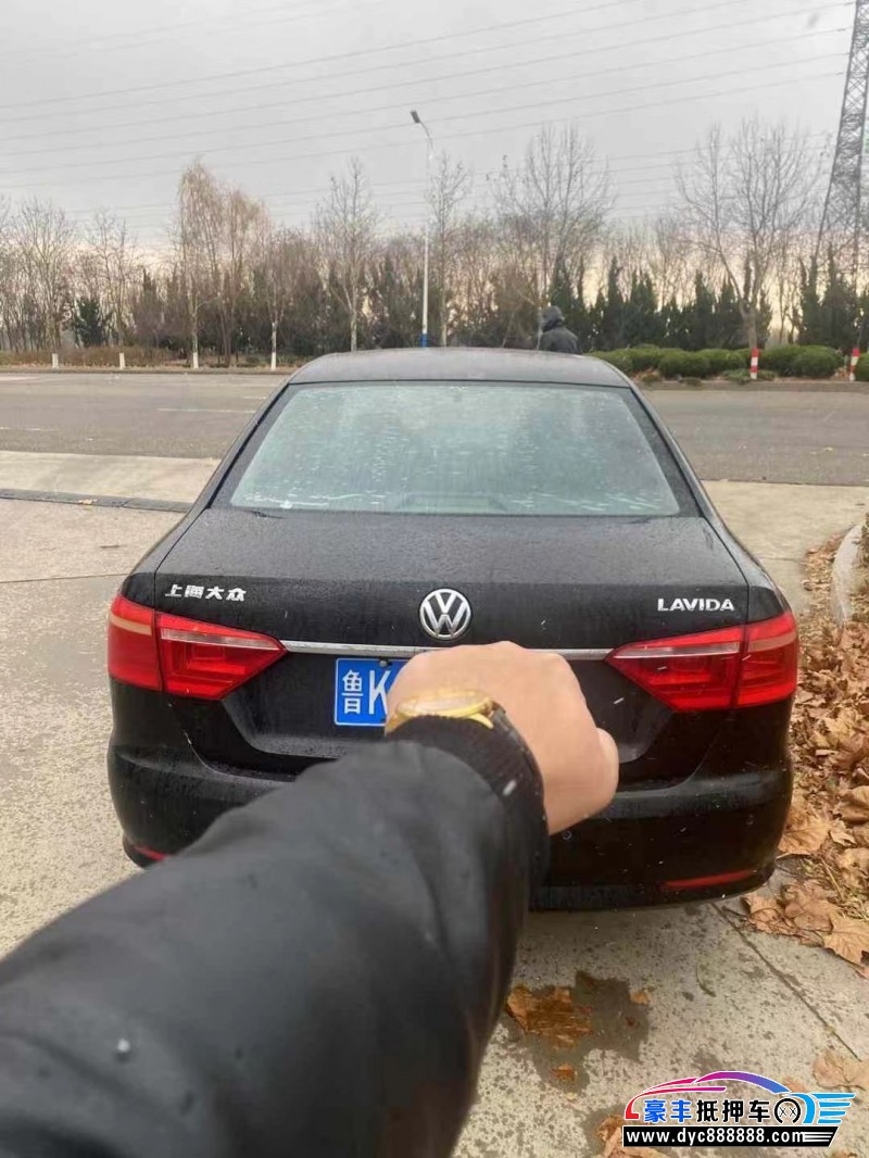 14年大众朗逸轿车抵押车出售