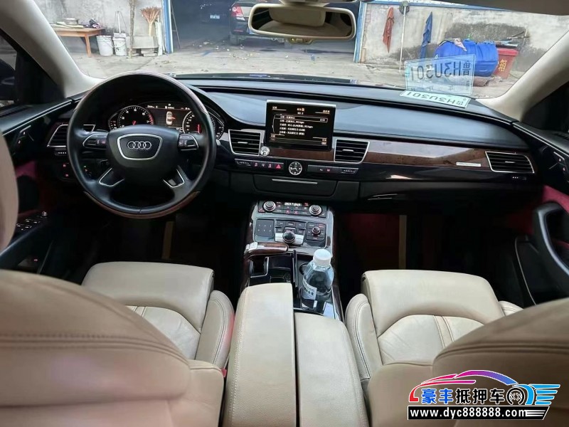 12年奥迪A8L轿车抵押车出售