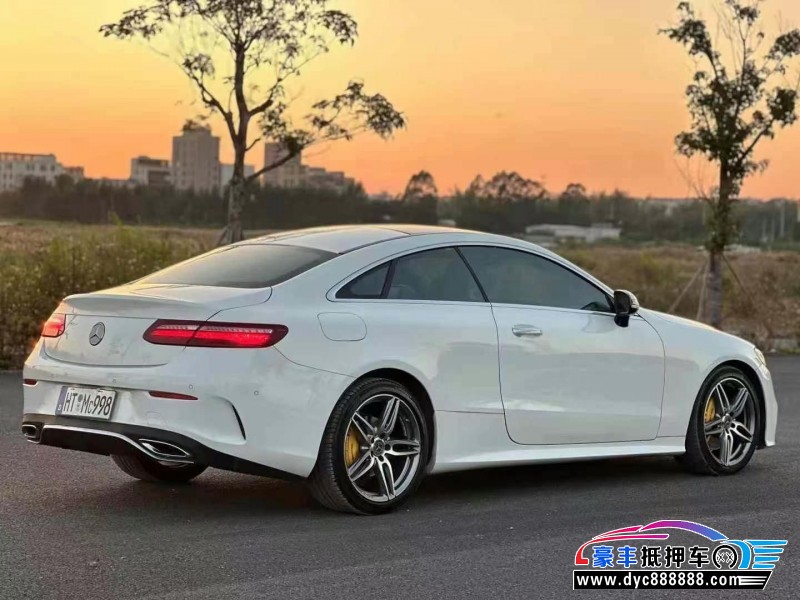 19年奔驰E轿车抵押车出售