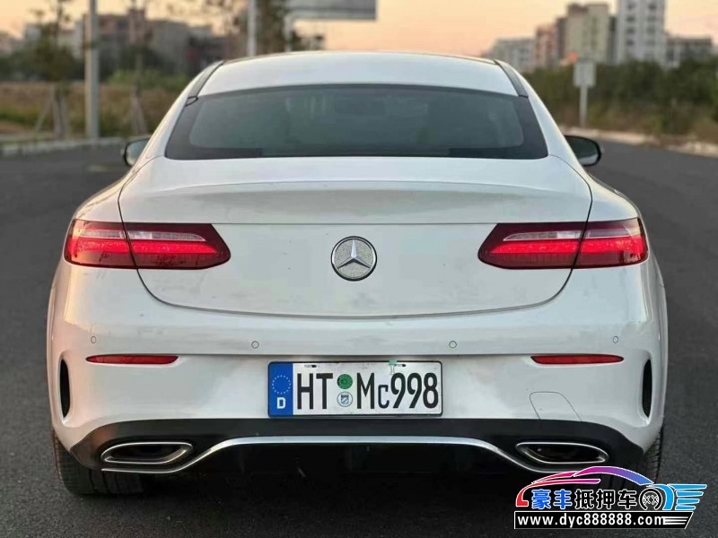 19年奔驰E轿车抵押车出售