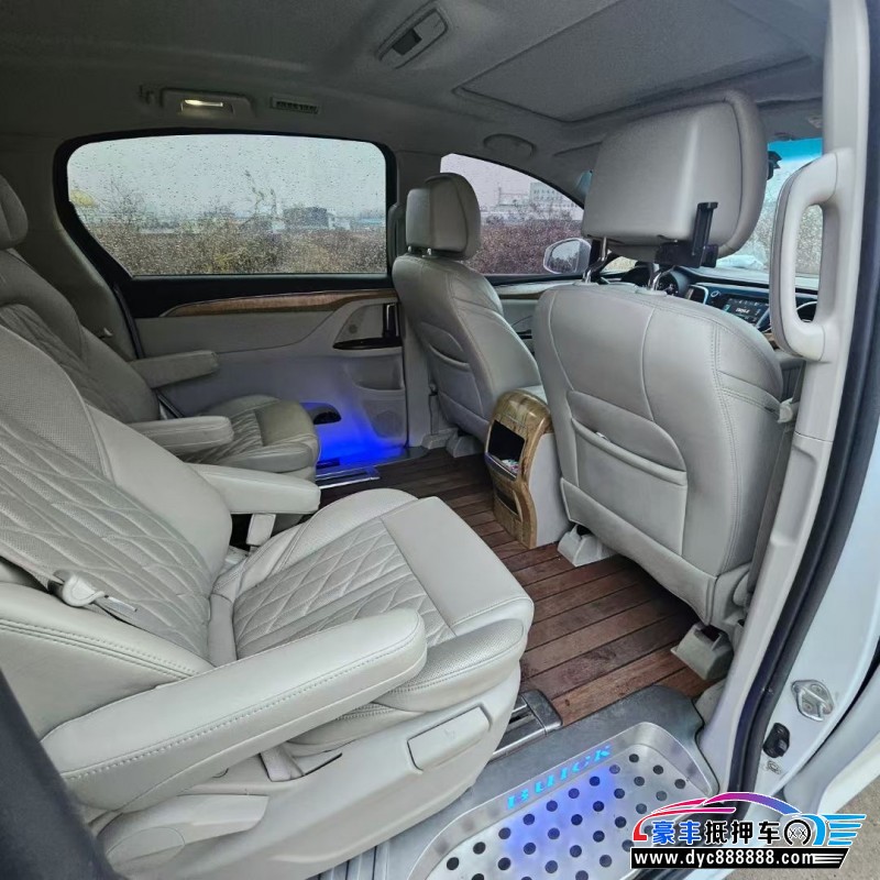 19年别克GL8轿车抵押车出售