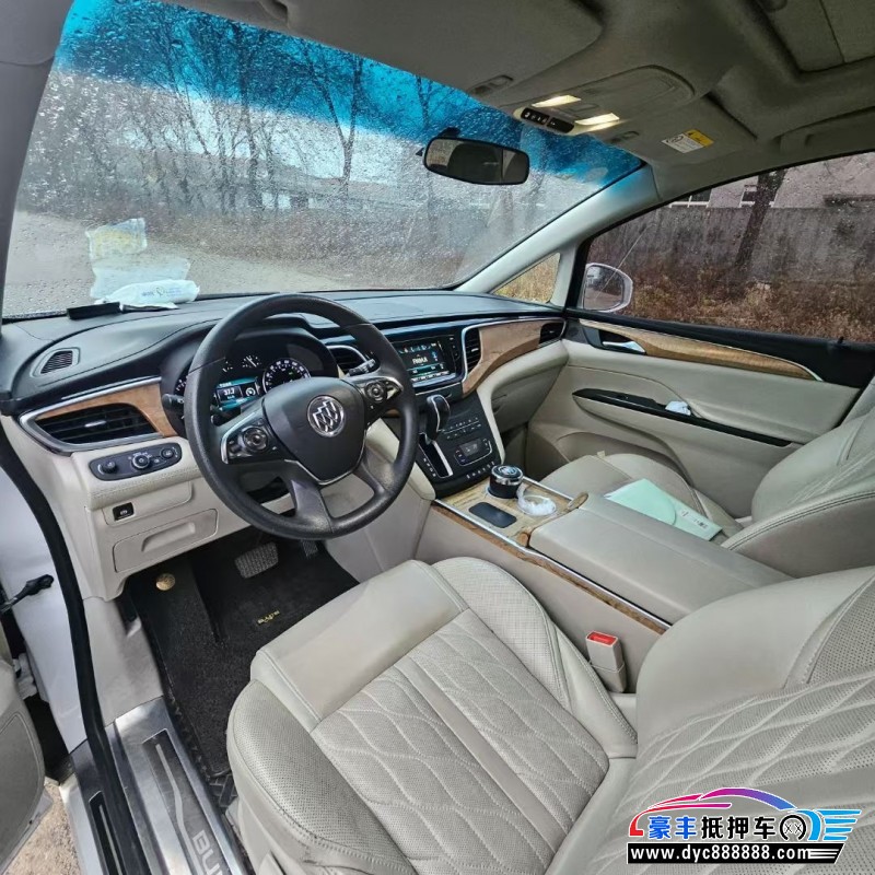 19年别克GL8轿车抵押车出售