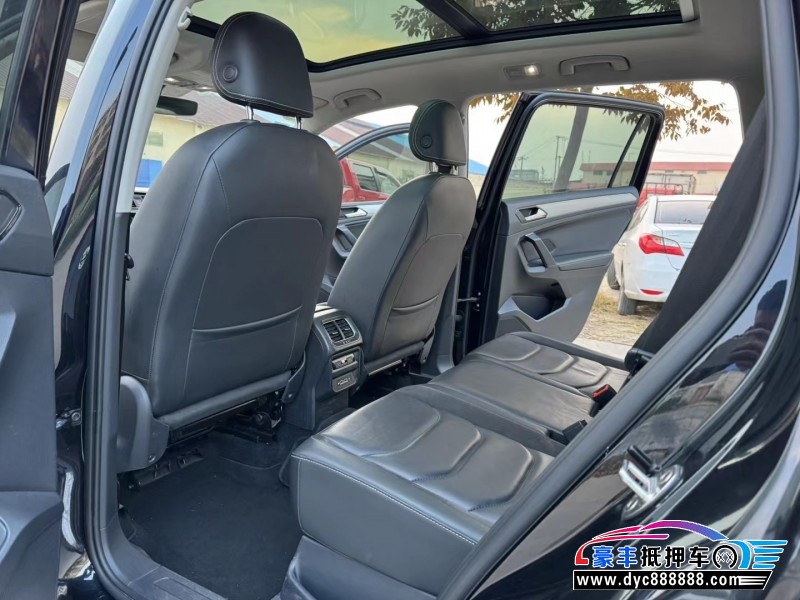 20年大众途观轿车抵押车出售