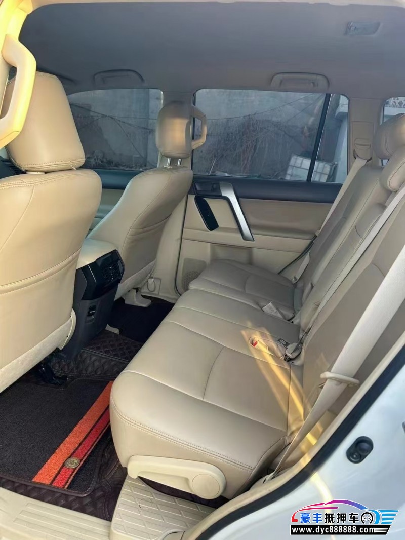 16年丰田普拉多（霸道）轿车抵押车出售