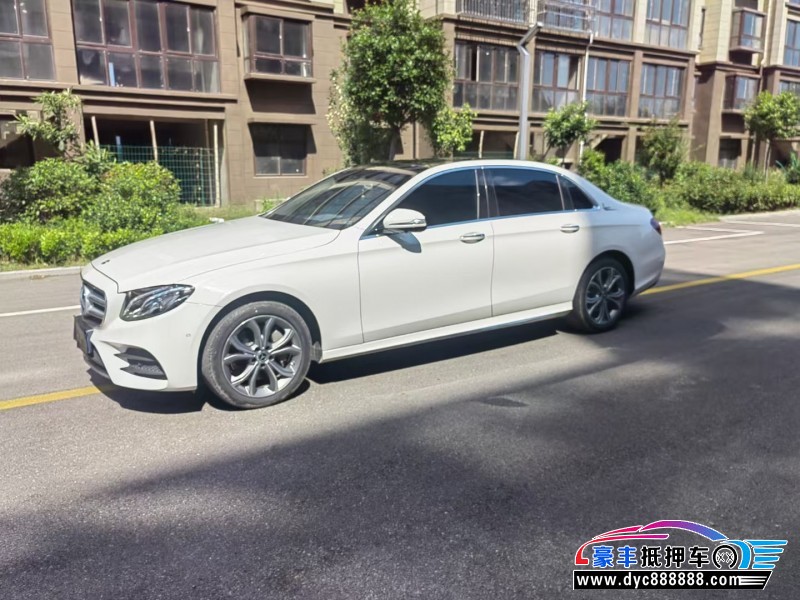 20年奔驰E轿车抵押车出售