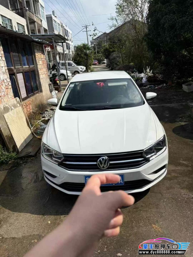 20年大众宝来轿车抵押车出售