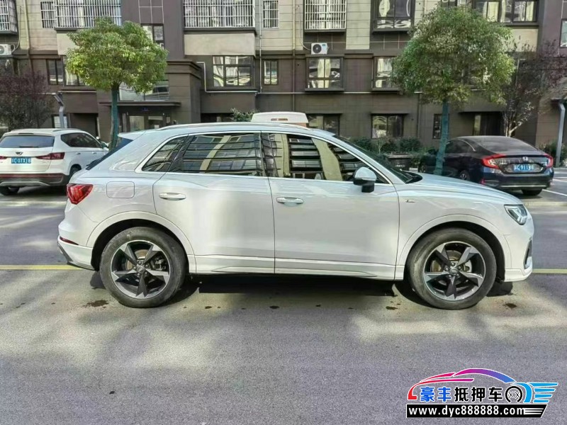 19年奥迪Q3轿车抵押车出售